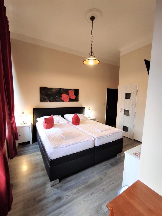 Sherwood Hotel Vojkovice Nad Ohri 외부 사진